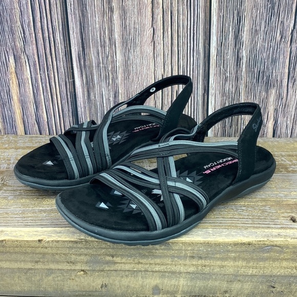 Sketchers Memory Form Black Sandals - Size 8 - Picture 3 of 7